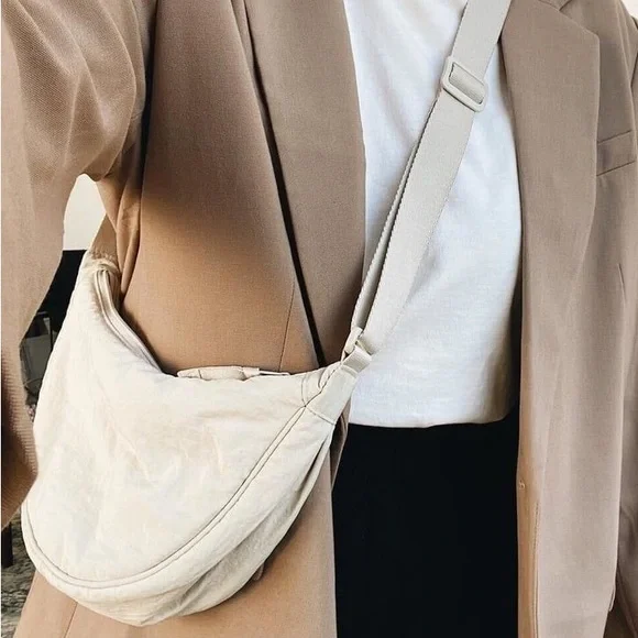 Uniqlo Beige Crescent Nylon Round Bag🥠 - Picture 6 of 15